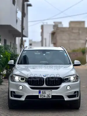 Photo - BMW X5 2015 Blanc