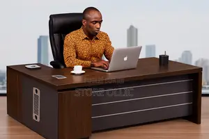 “Le Bureau Prestige” (Statut Esthétique)