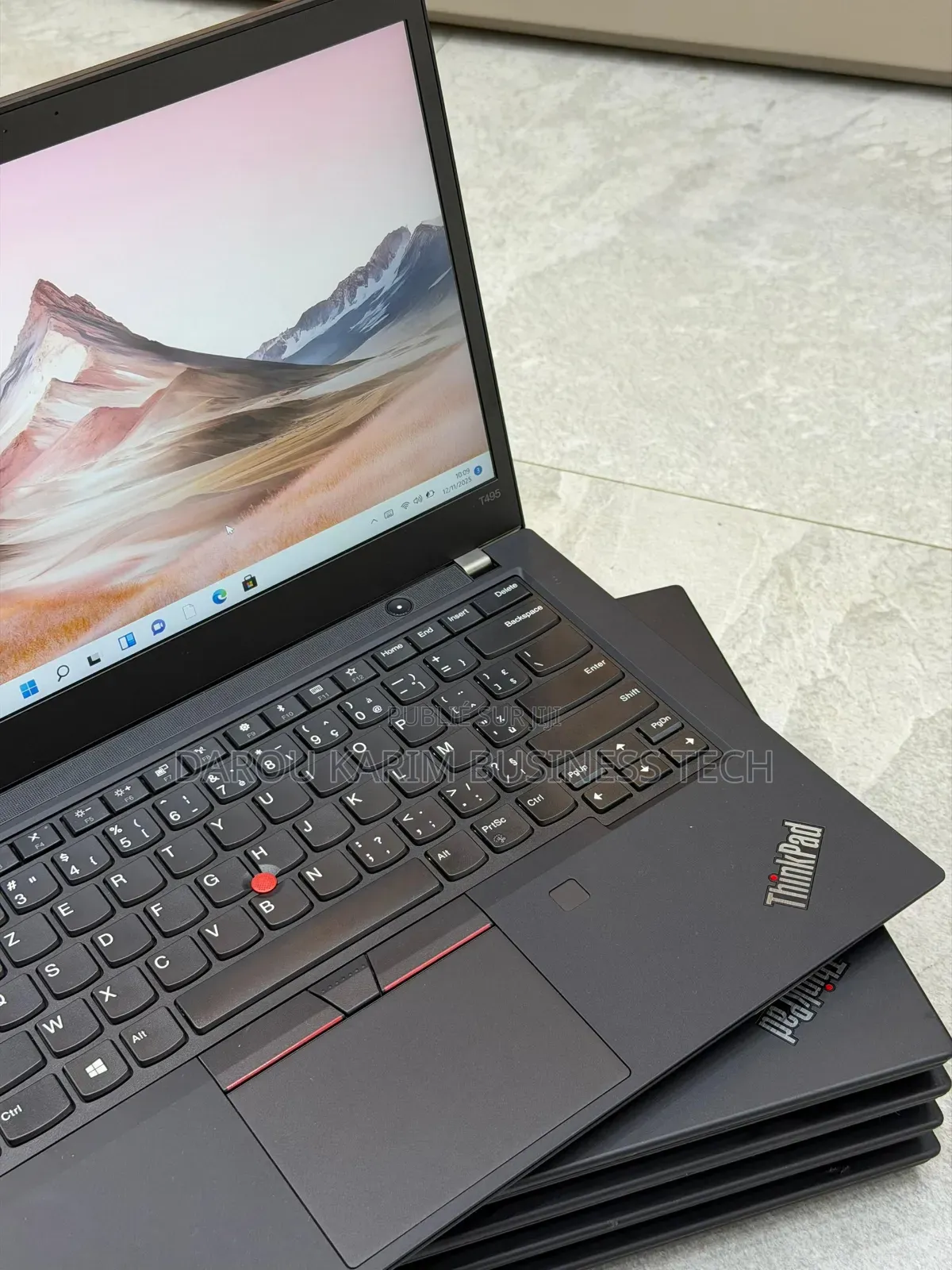 New Ordinateur Portable Lenovo 16GB AMD Ryzen 5 SSD 256GB