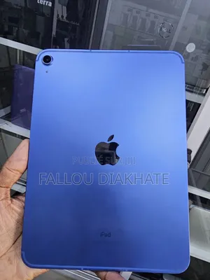 Photo - New Apple iPad 10.2 (2020) 64 GB