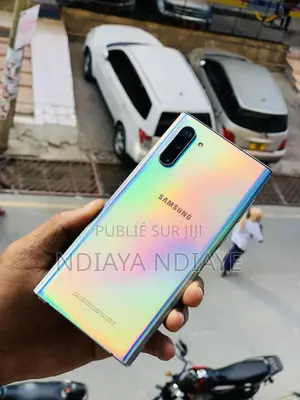 Photo - New Samsung Galaxy Note 10 Plus 5G 256 GB Argenté