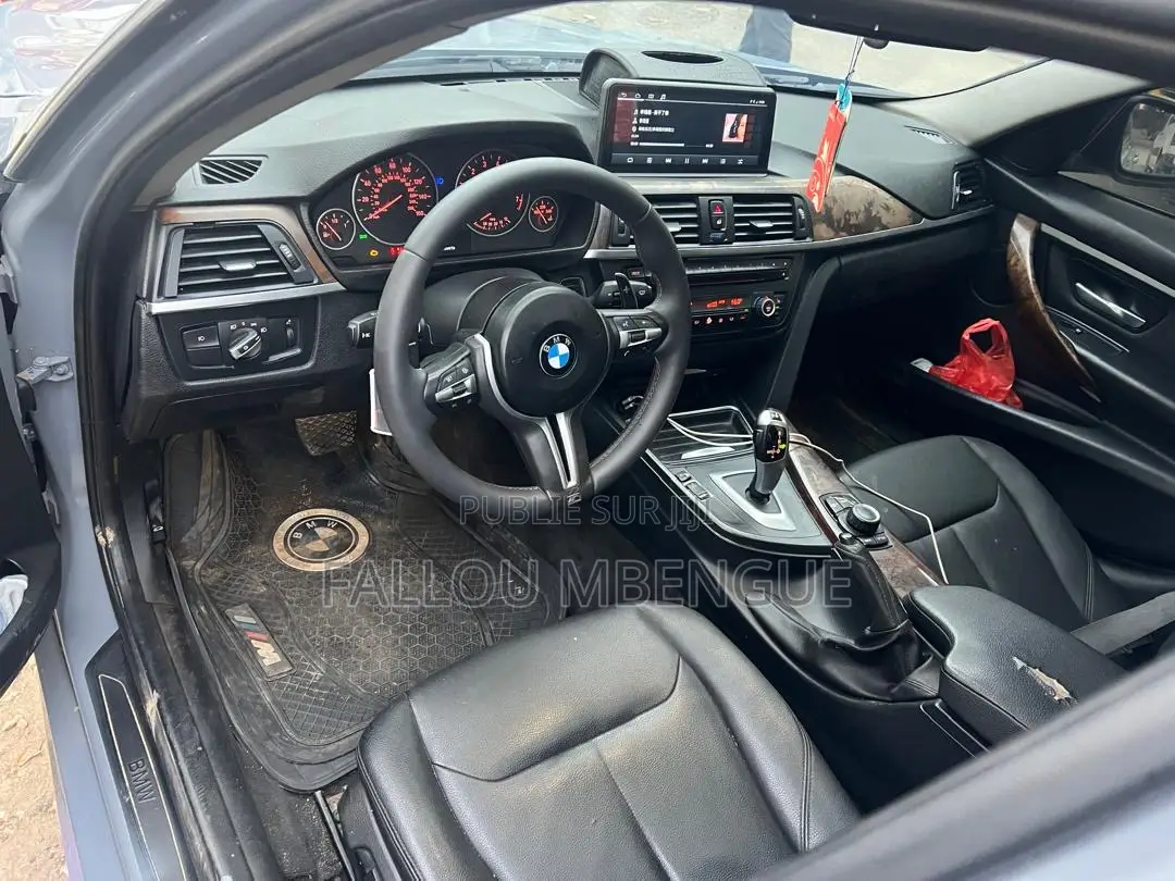 BMW 3 Series 328i RWD 2015 Gris
