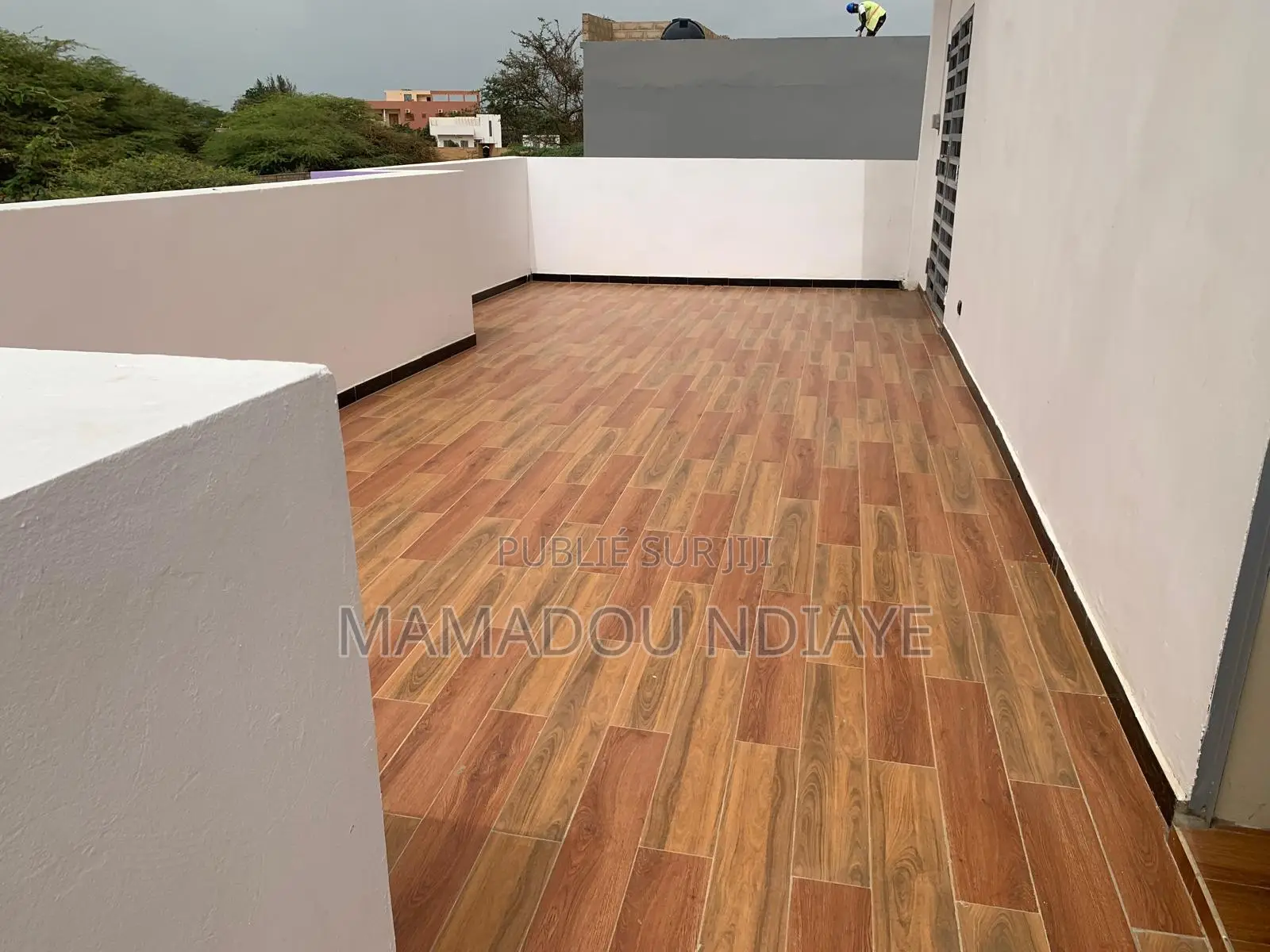 Furnished 5chbre Maison dans Thiès Sud à Vendre