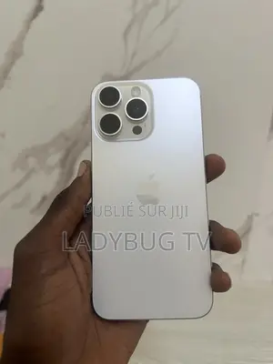 Photo - New Apple iPhone 15 Pro Max 256 GB Blanc