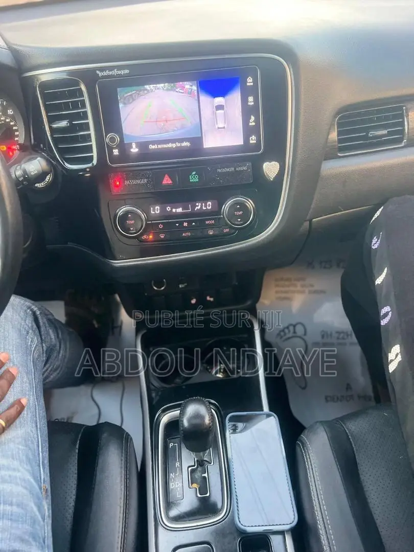 Mitsubishi Outlander 2018 Gris