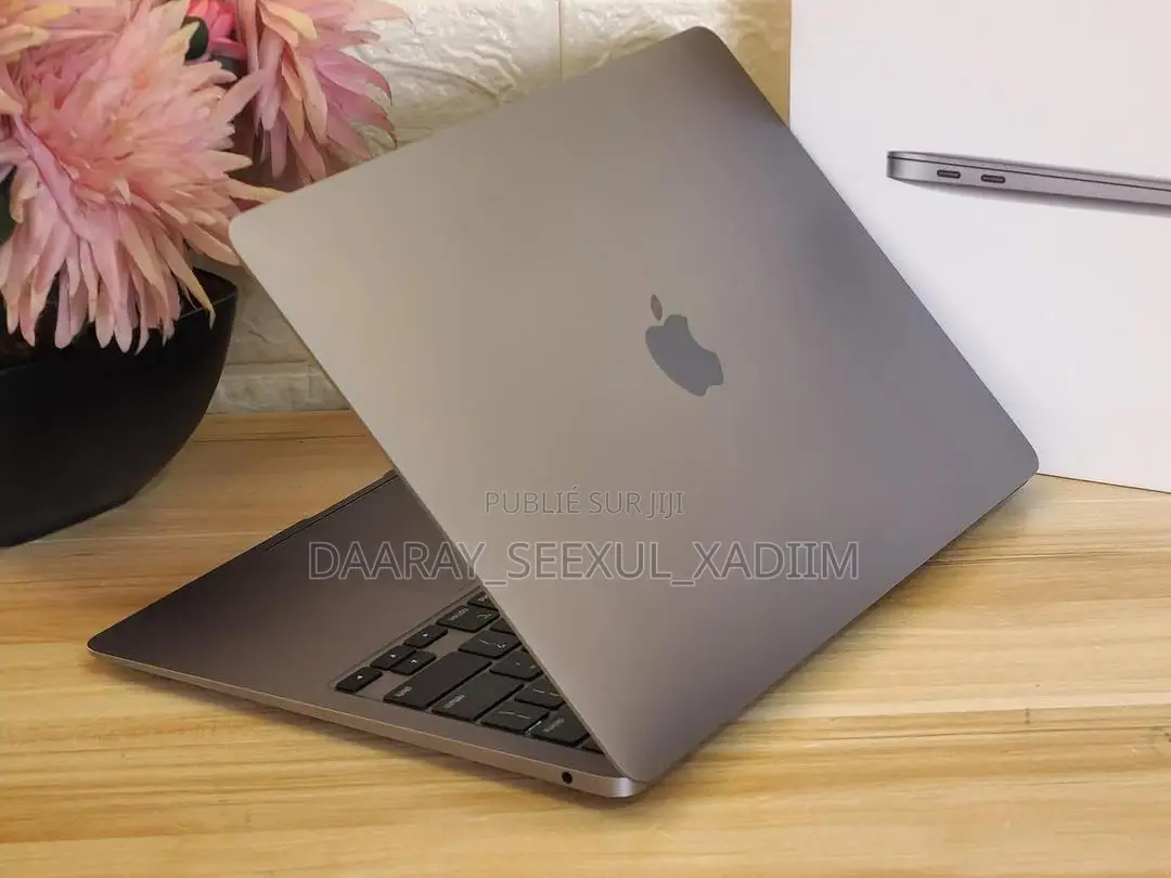New Apple MacBook Air 2020 M1 8GB Apple M1 SSD 256GB
