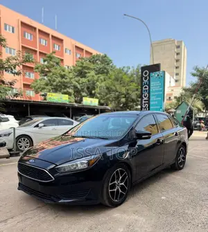 Photo - Ford Focus 2017 Black