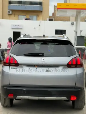 Peugeot 2008 2018 Gris