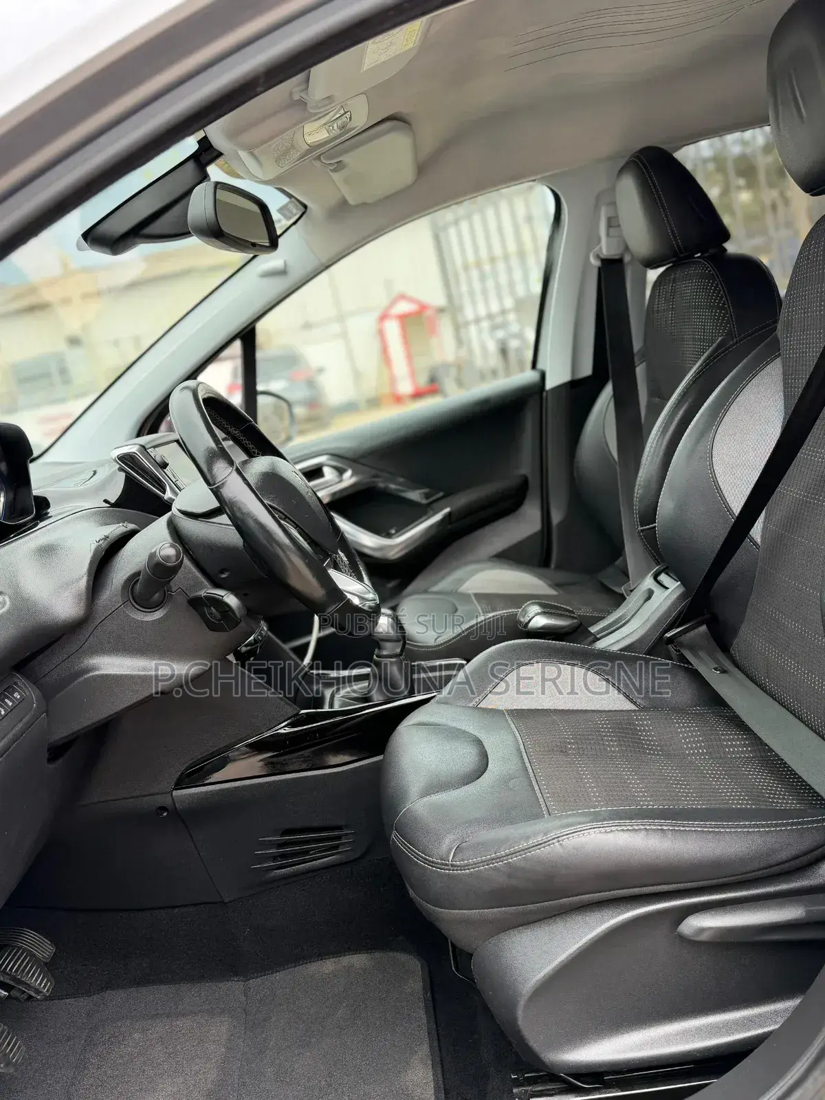 Peugeot 2008 2018 Gris