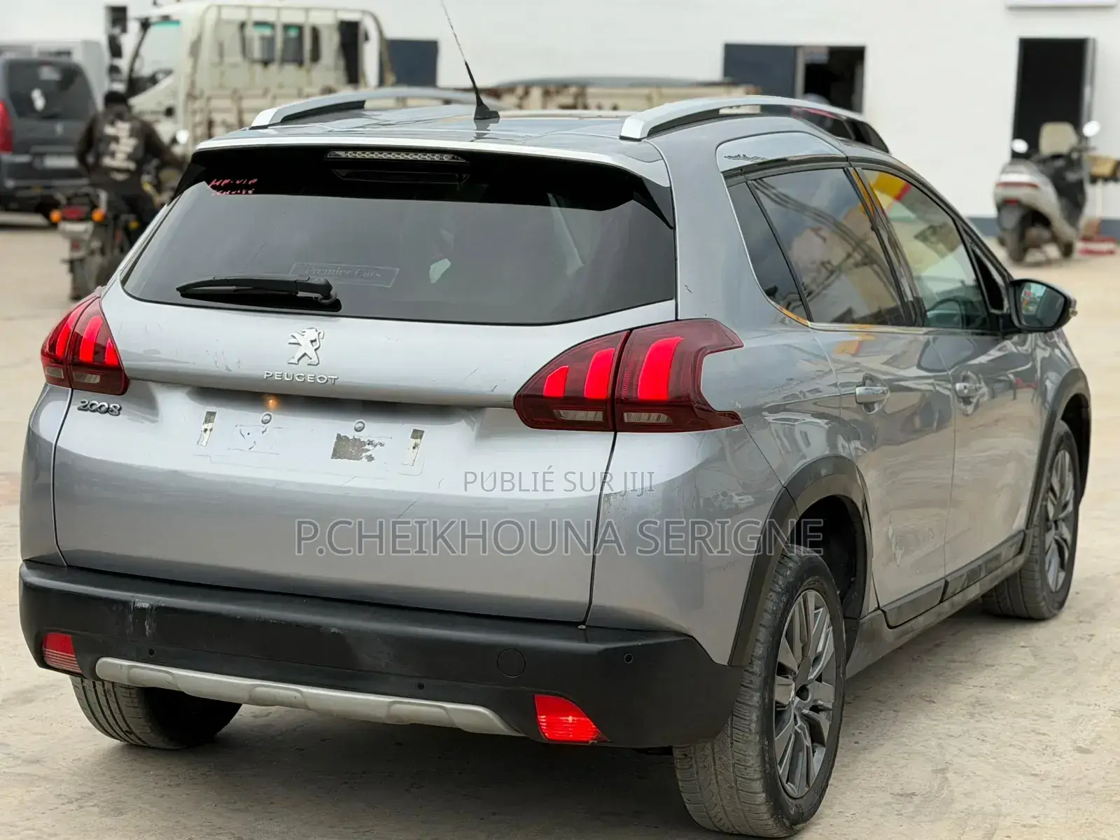 Peugeot 2008 2018 Gris