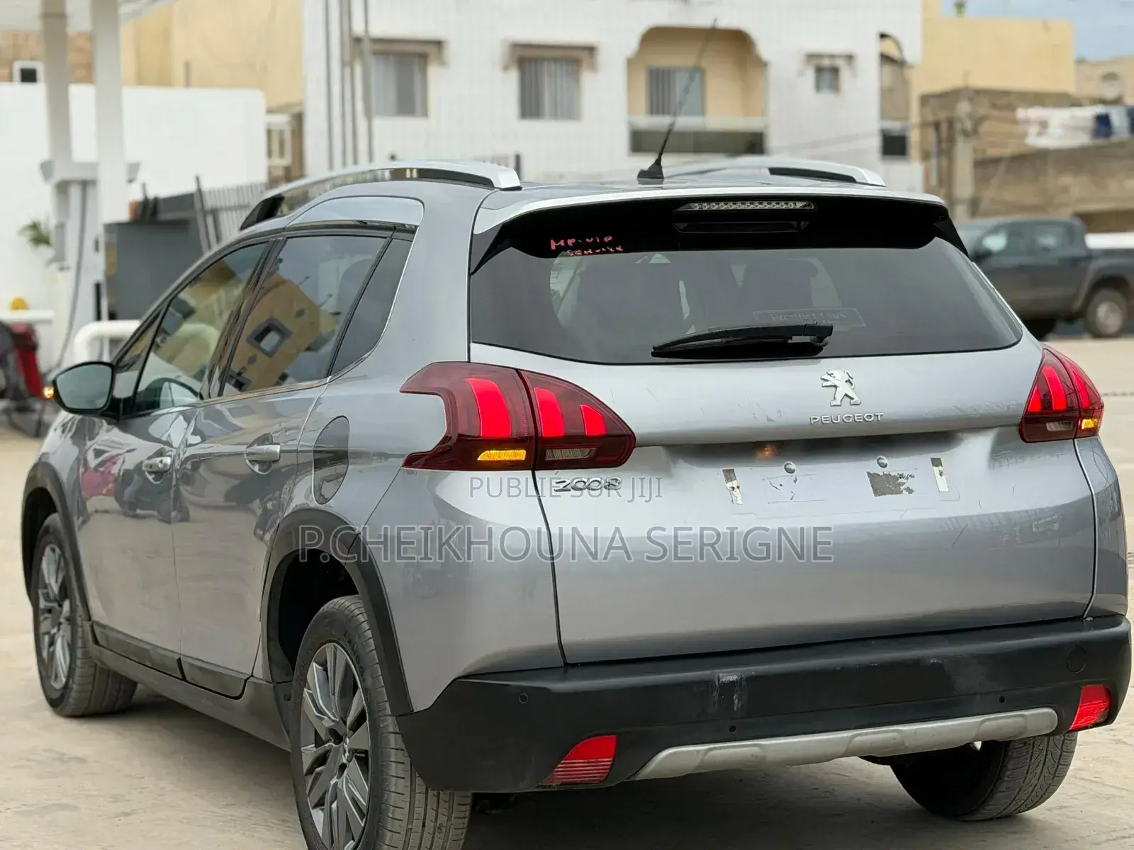 Peugeot 2008 2018 Gris