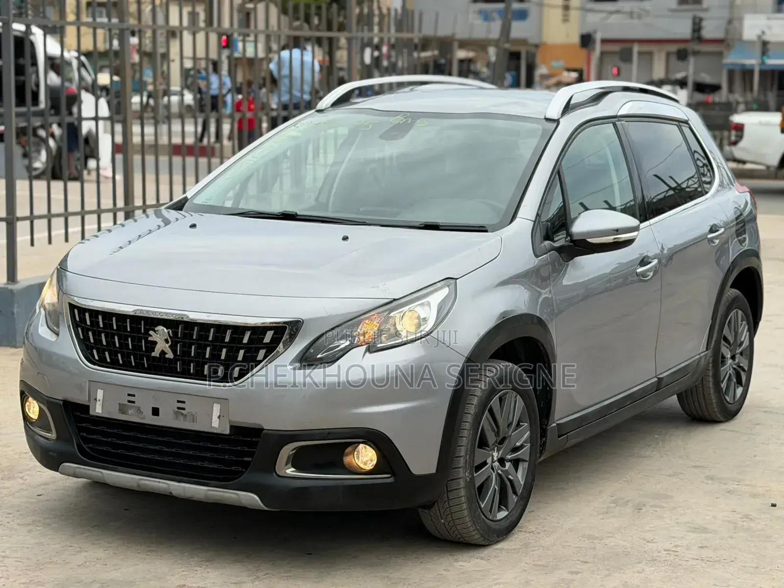 Peugeot 2008 2018 Gris