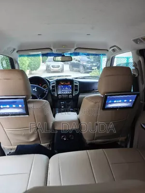 Mitsubishi Pajero 2017