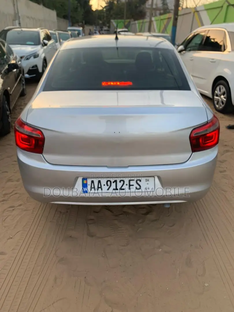 Citroen C-Elysee 2014 Gris