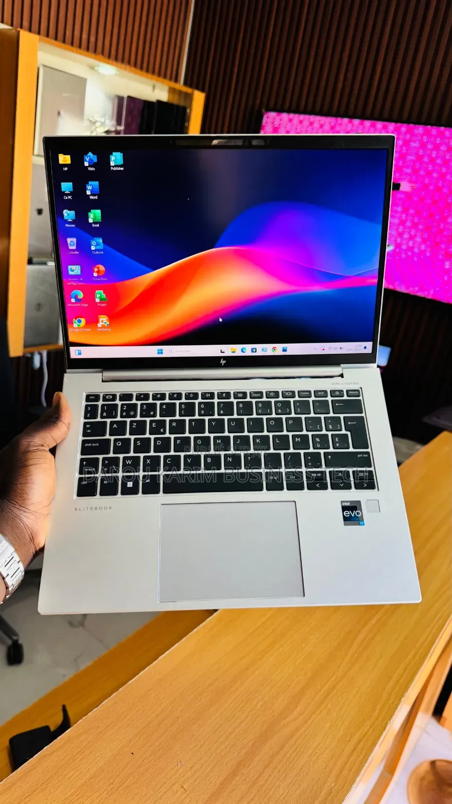 New HP EliteBook 840 G10 16GB Intel Core I7 SSD 512GB