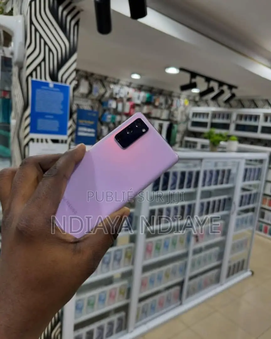 New Samsung Galaxy S20 FE 128 GB Violet