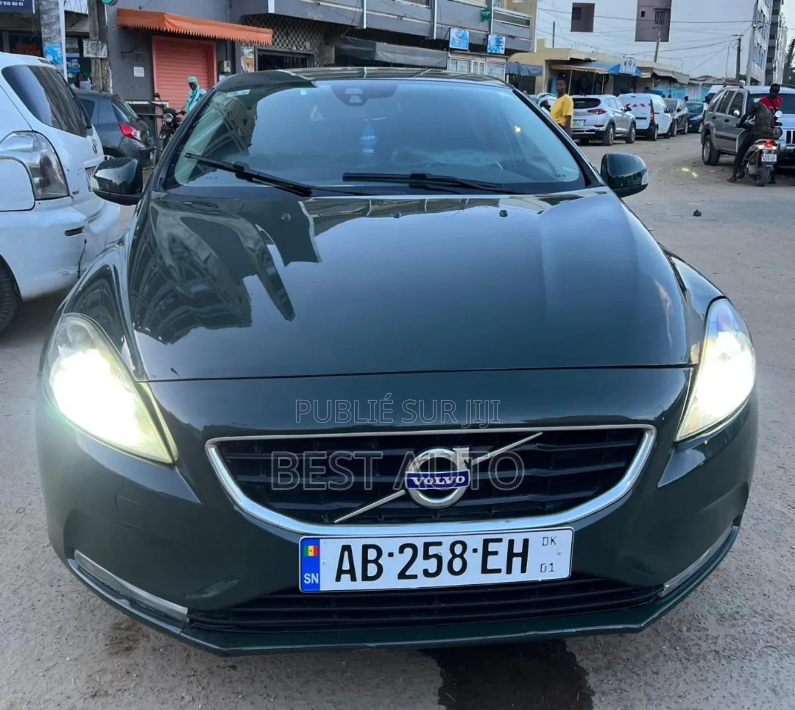 Volvo V40 2019 Black