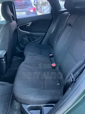 Volvo V40 2019 Black