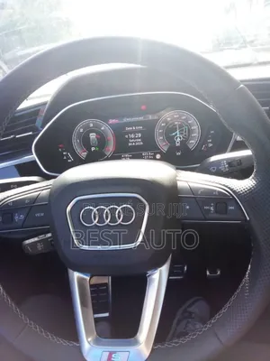 Audi Q3 2025 Gris