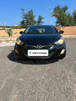 Photo - Hyundai Elantra 2013