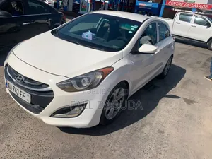 Photo - Hyundai Elantra 2016 Blanc
