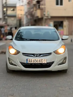 Photo - Hyundai Elantra 2016 Blanc
