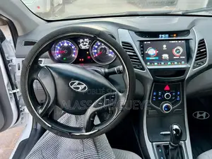 Hyundai Elantra 2016 Blanc