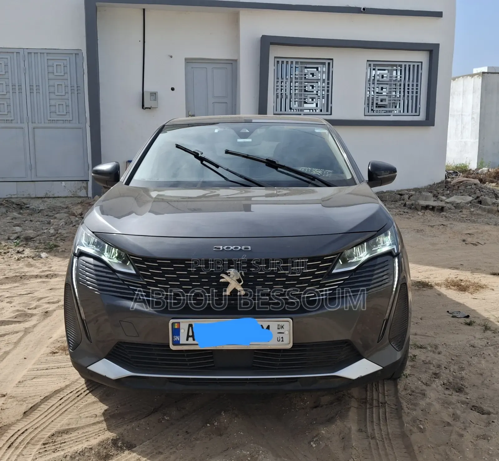 Location De Voiture Haut De Gamme Avec Chauffeur – Peugeot 3008 Hybrid