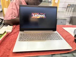 Ordinateur Portable Lenovo Ideapad 3 8GB Intel Core M3 SSD 256GB