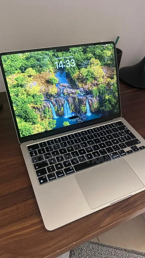 Ordinateur Portable Apple MacBook Air 2022 M2 16GB Apple M2 SSD 256GB