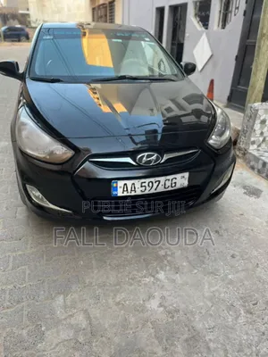 Photo - Hyundai Accent 2012 Black