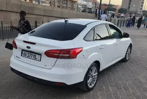 Ford Focus 2015 Blanc