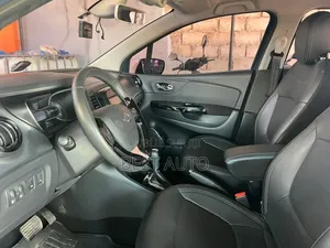 Renault 30 2017 Blue