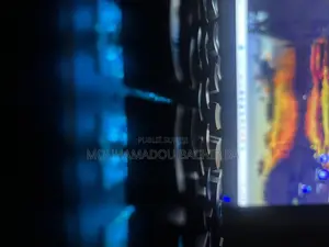 Clavier Mécanique100% Newskill Espagnol (Déjà Utilisé) en Bonne État.