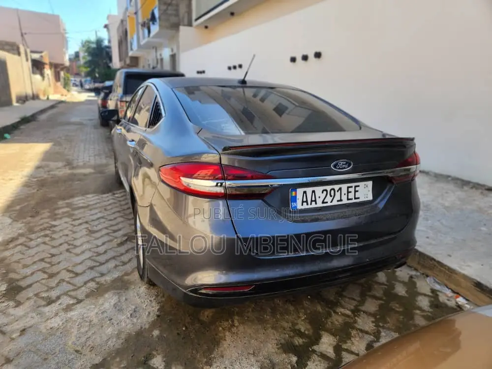 Ford Fusion 2018 Gris
