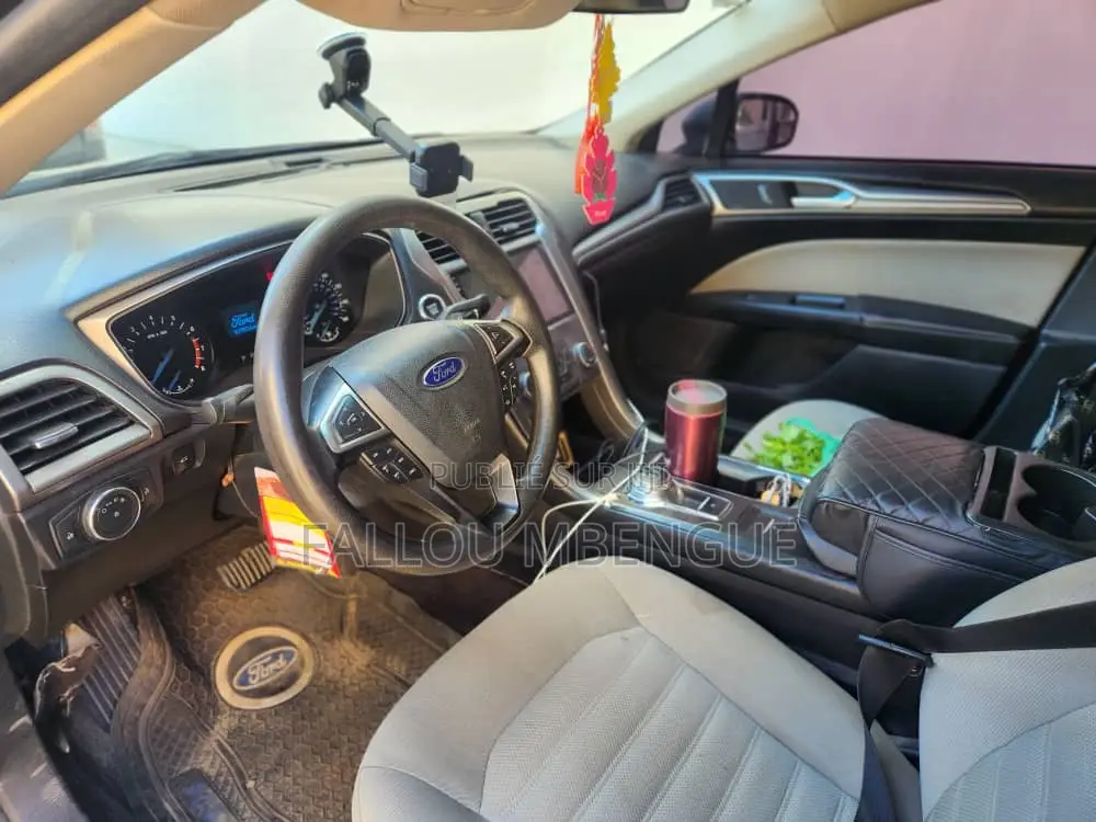 Ford Fusion 2018 Gris