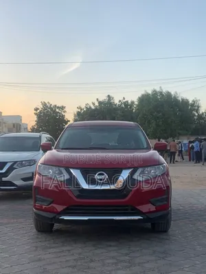 Photo - Nissan Rogue 2018