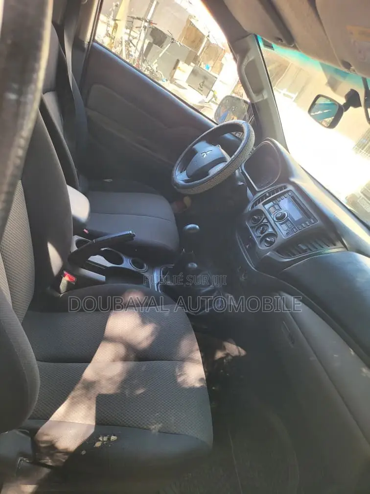 Mitsubishi L200 2019 Black