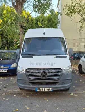 Photo - Mercedes-Benz Sprinter 2020 Blanc