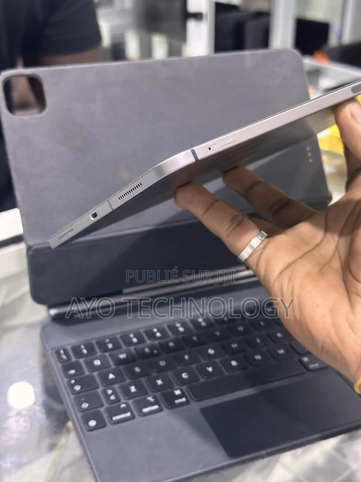 Apple iPad Pro 11 (2020) 256 GO Gris