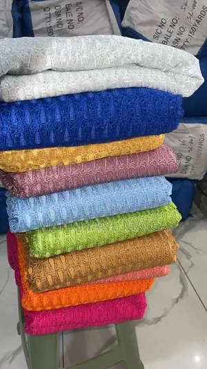 Tissus Brodé T’Il