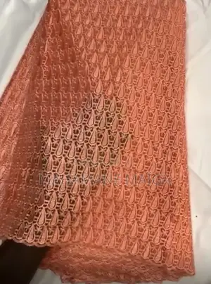 Tissus Brodé T’Il