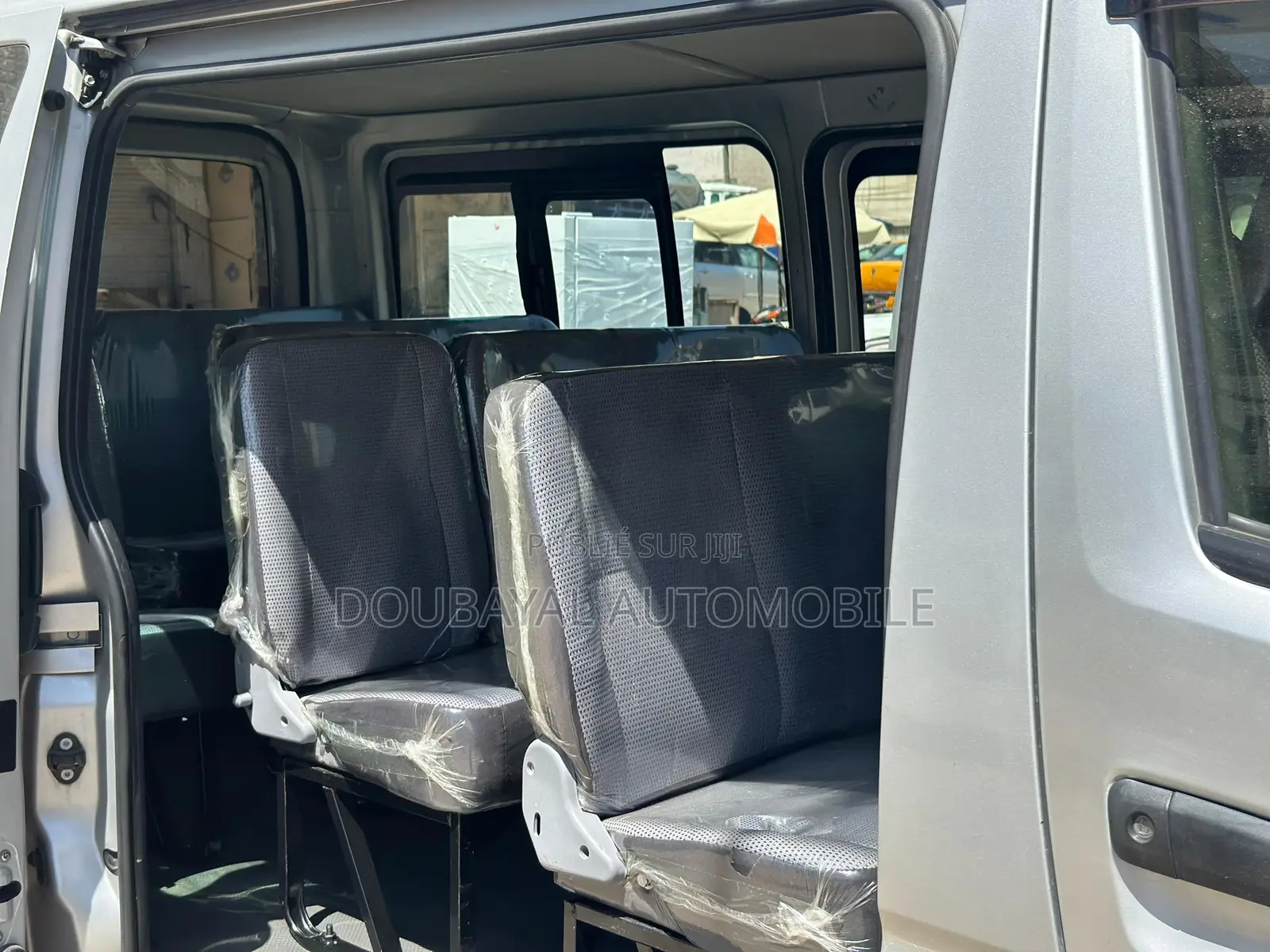Toyota HiAce 2017 Gris