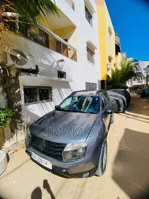 Photo - Dacia Duster 2015 Gris