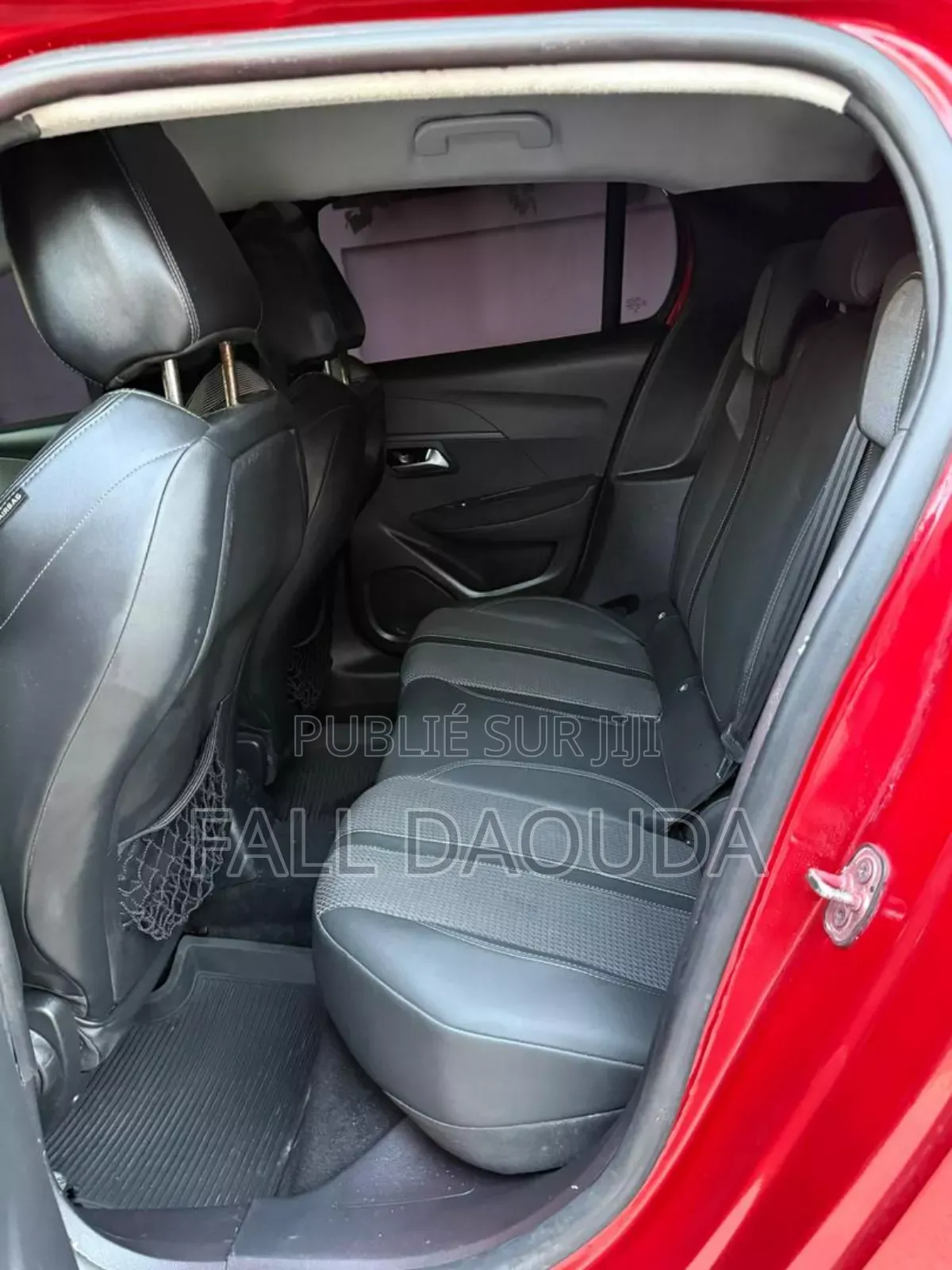 Peugeot 208 2023 Rouge