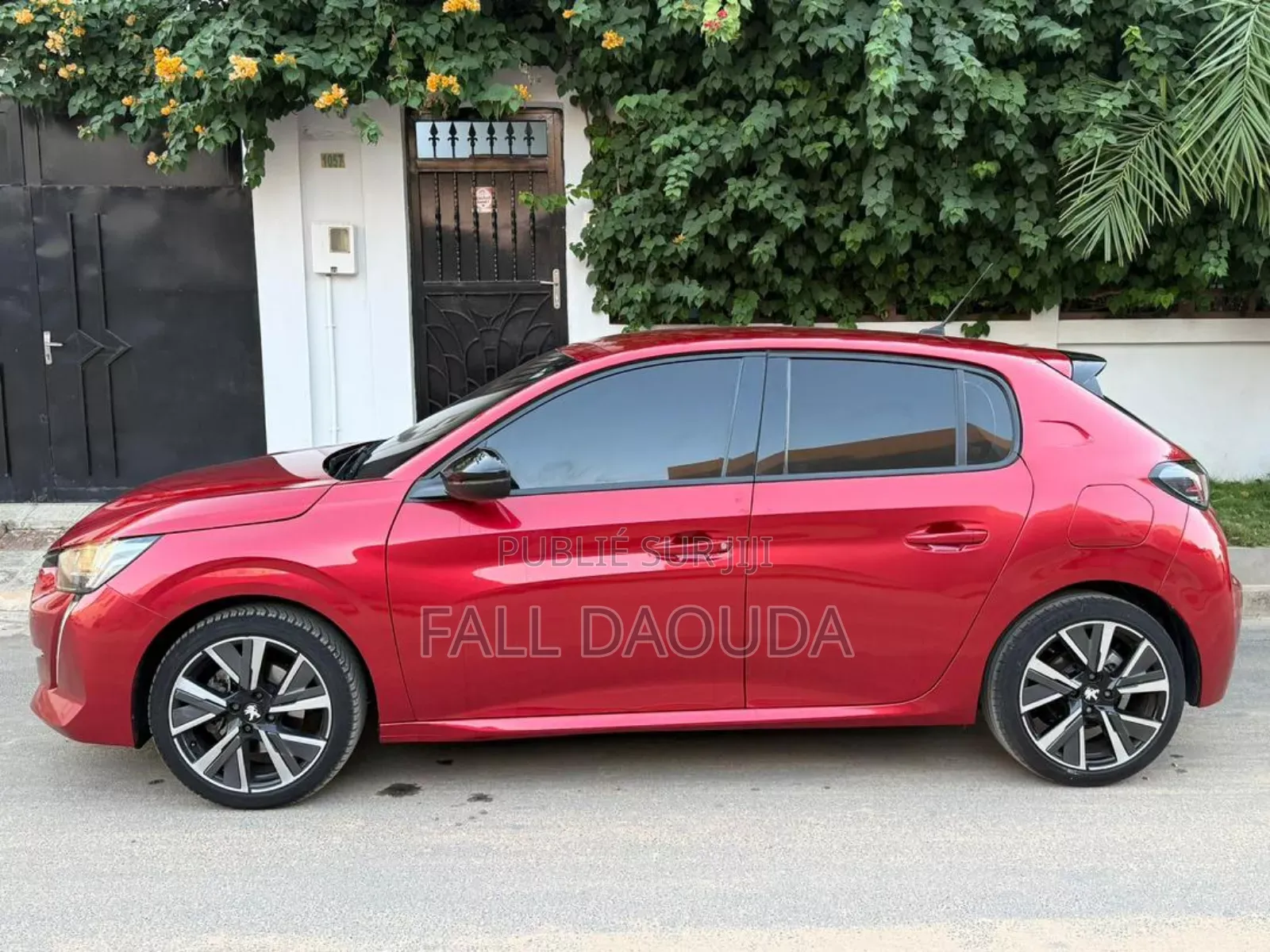 Peugeot 208 2023 Rouge