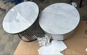 Photo - Tables Basses Modernes Disponibles !