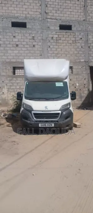 Photo - Peugeot Boxer 2017 Blanc