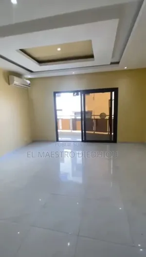 Photo - 4chbre Appartement dans Appartement 4, Mermoz Sacré-Cœur à Louer