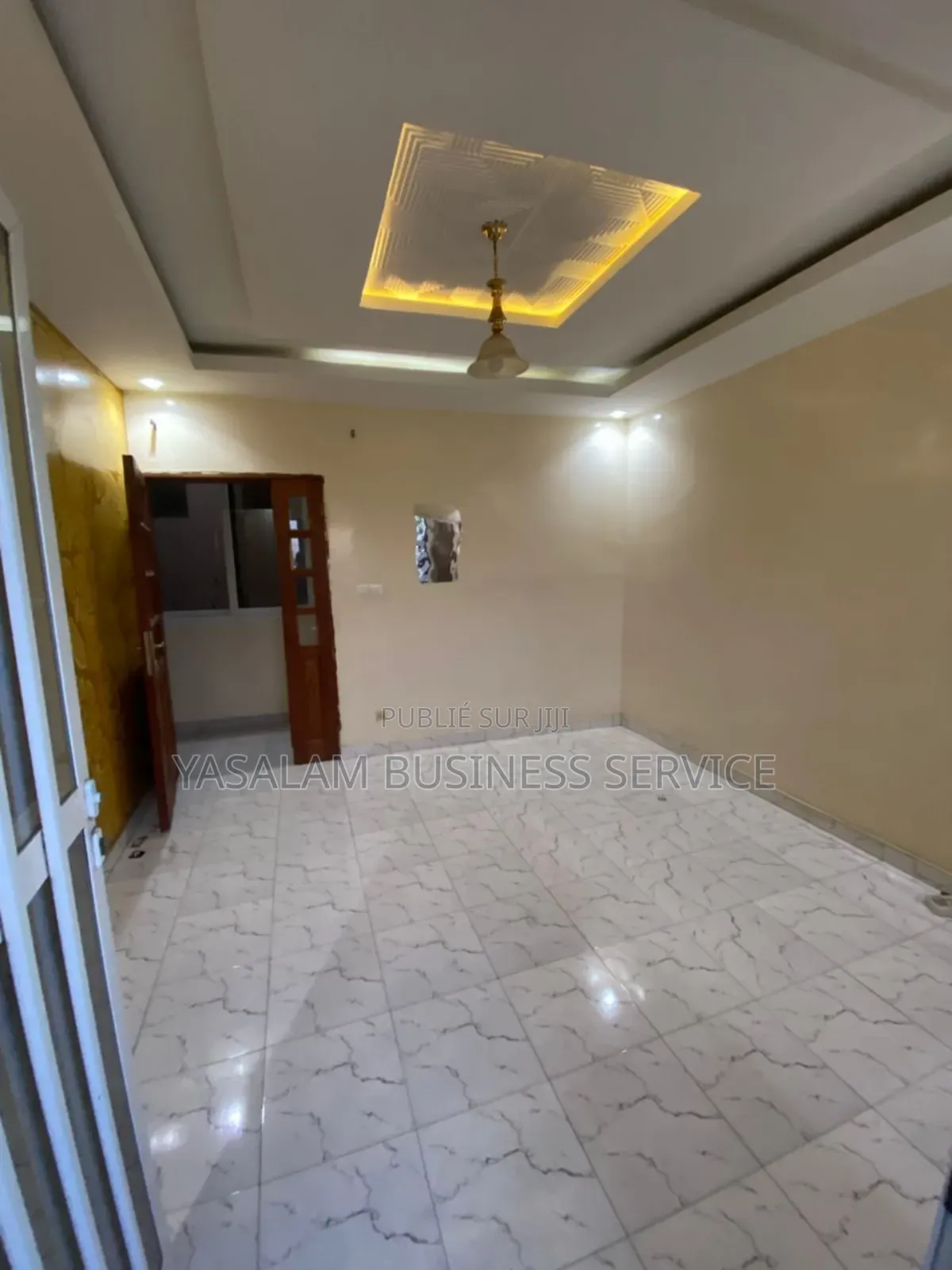 2chbre Studio dans Yasalam Business, Sicap-Liberté à Louer